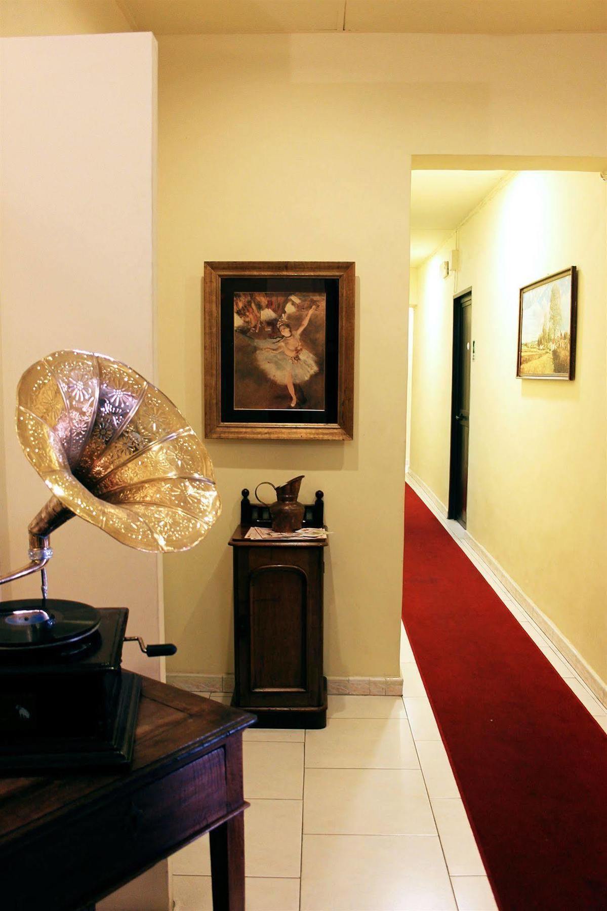 Hotel Bellini Katanya Dış mekan fotoğraf